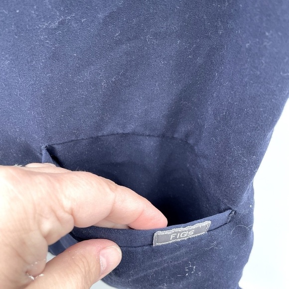 Figs technical blue short sleeve scrub top - Picture 4 of 7